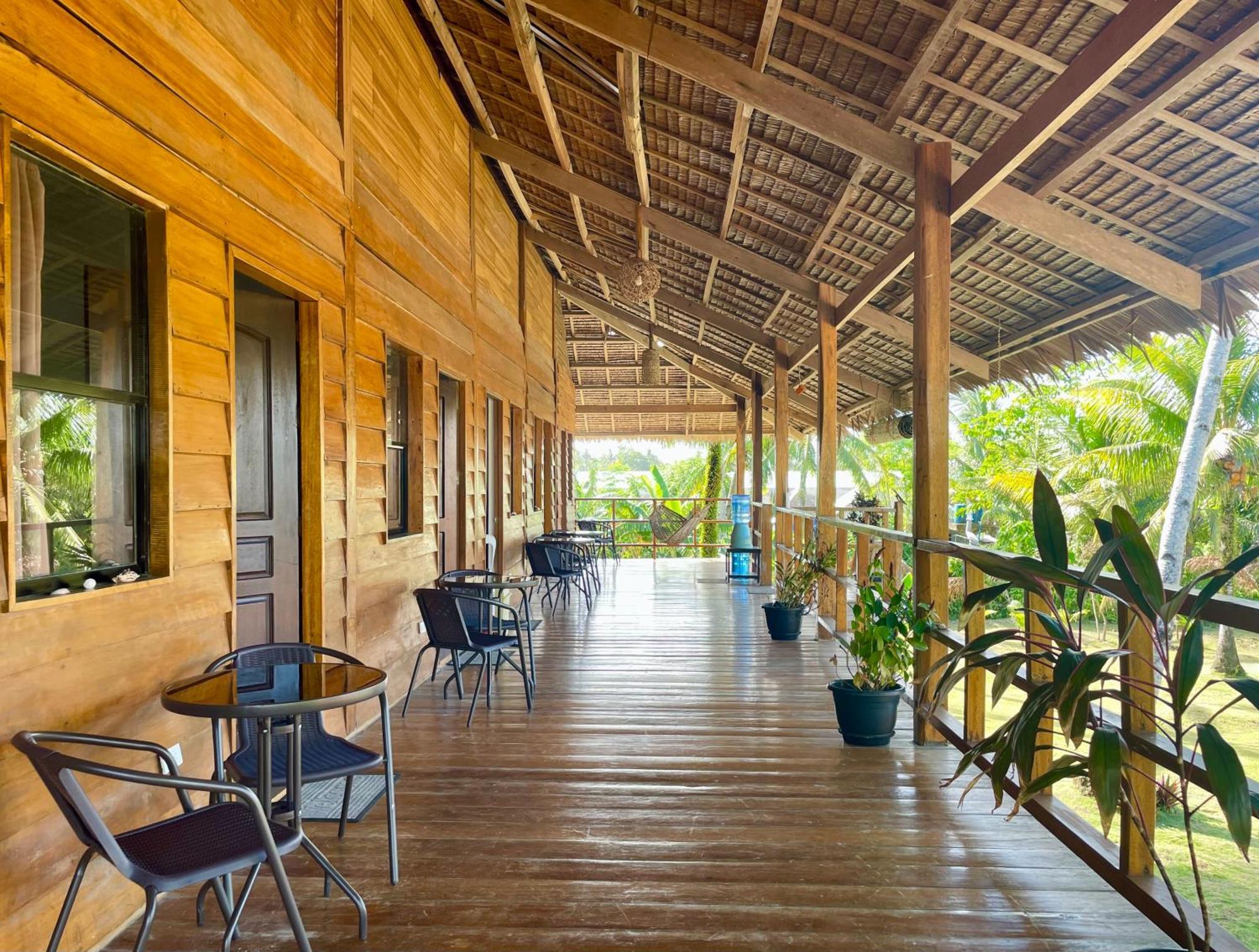 Siargao Sunflower Suites เจเนอรัลลูนา ภายนอก รูปภาพ