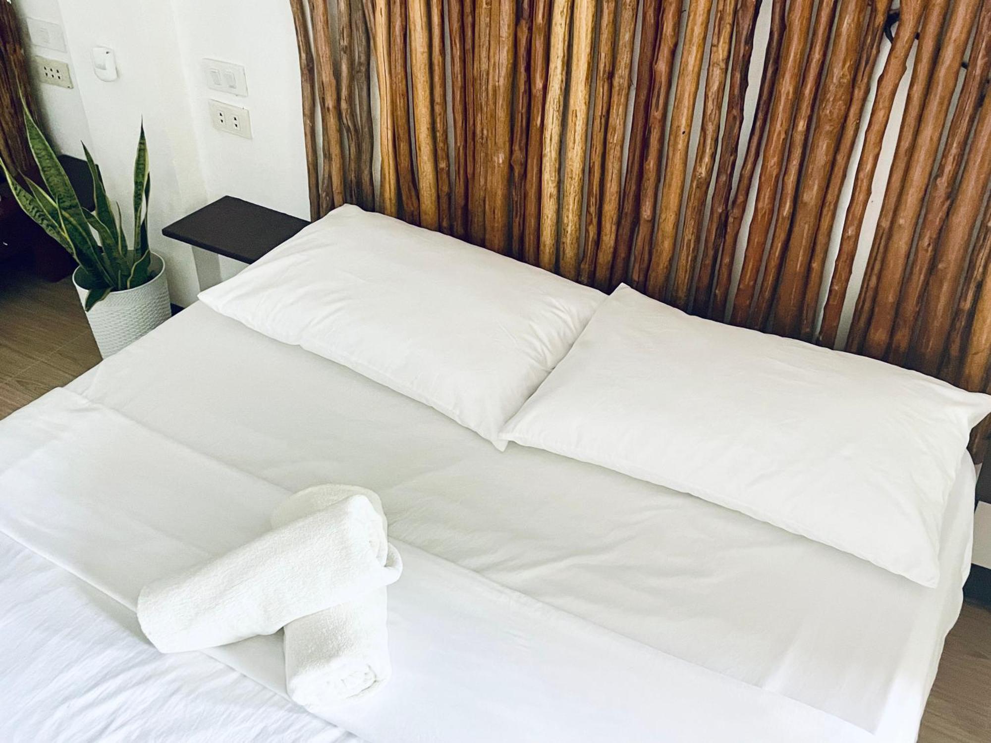 Siargao Sunflower Suites เจเนอรัลลูนา ภายนอก รูปภาพ