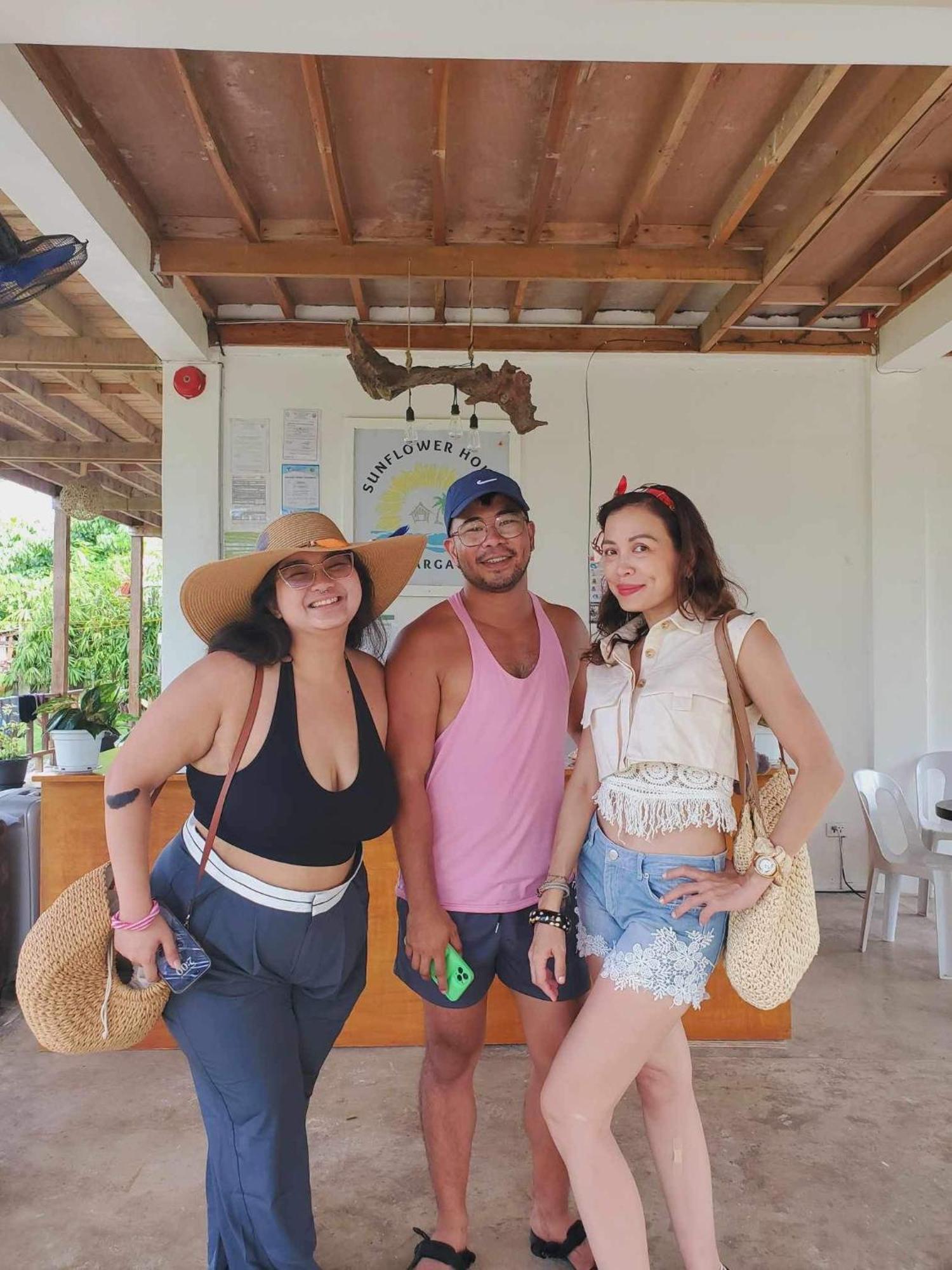 Siargao Sunflower Suites เจเนอรัลลูนา ภายนอก รูปภาพ