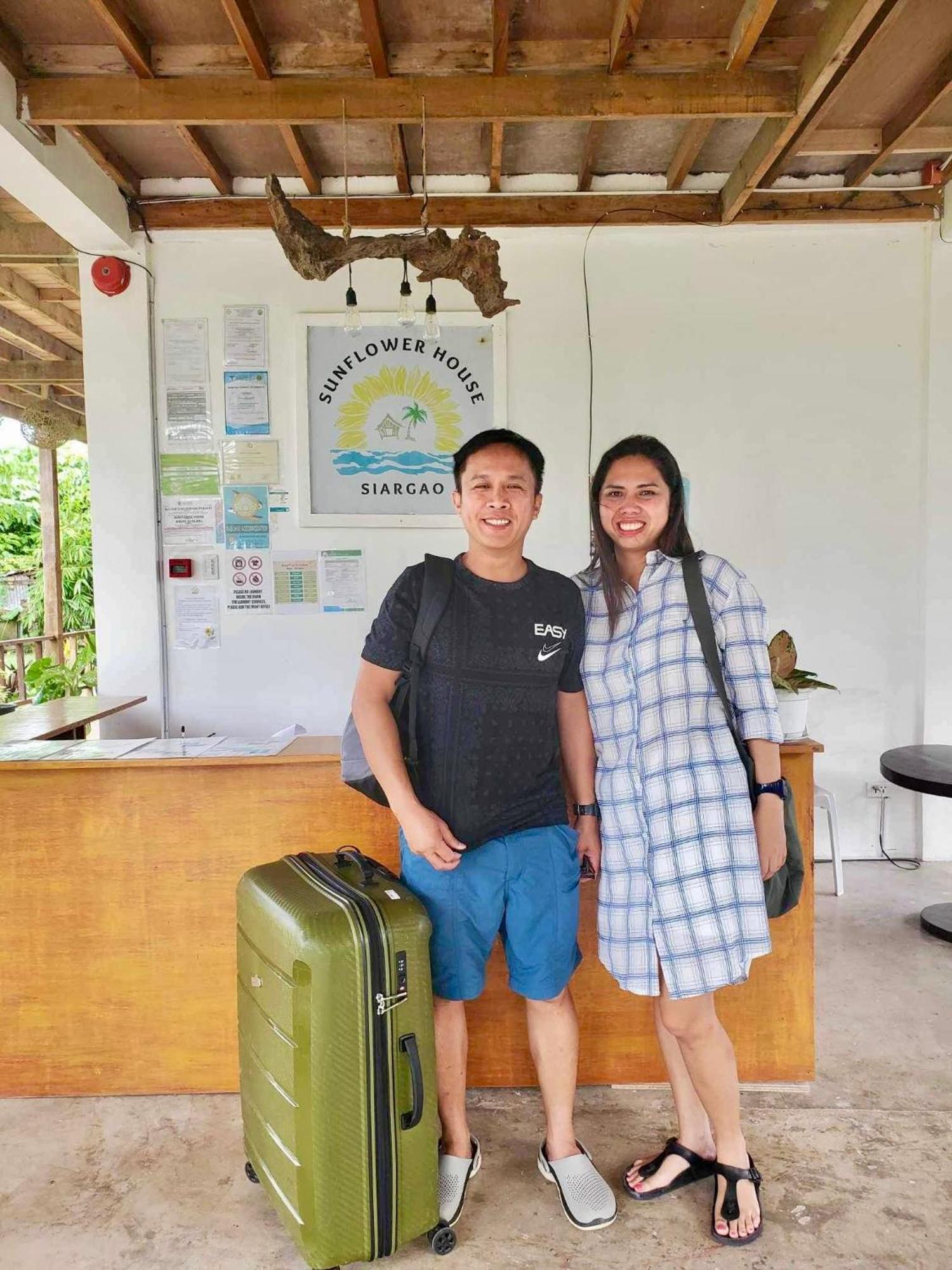 Siargao Sunflower Suites เจเนอรัลลูนา ภายนอก รูปภาพ