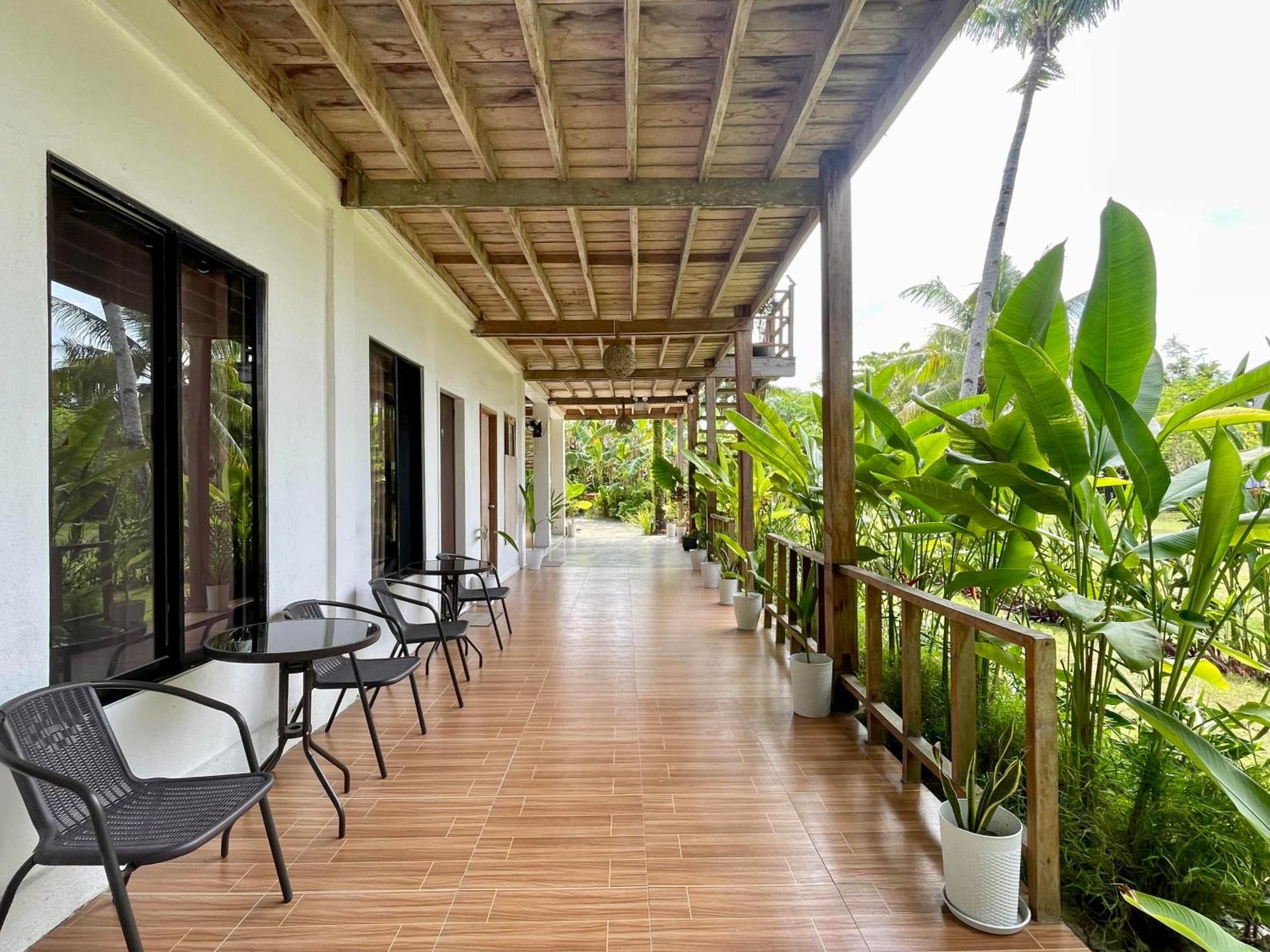 Siargao Sunflower Suites เจเนอรัลลูนา ภายนอก รูปภาพ