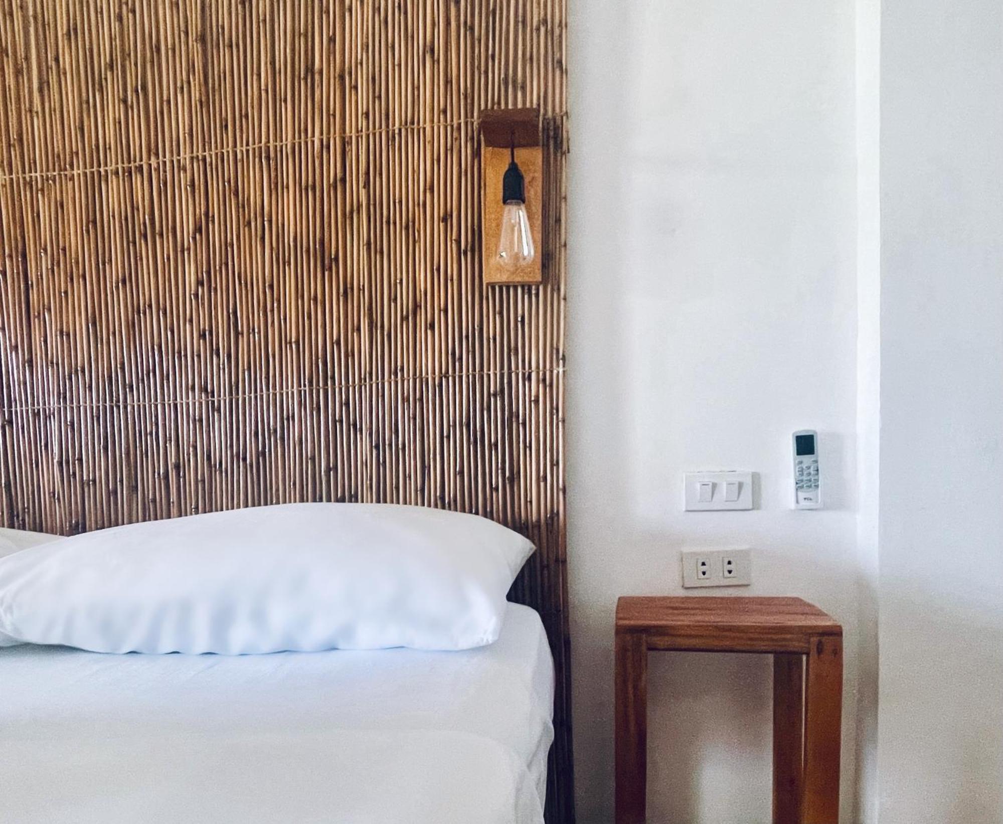 Siargao Sunflower Suites เจเนอรัลลูนา ภายนอก รูปภาพ